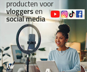 Vloggers & Social Media