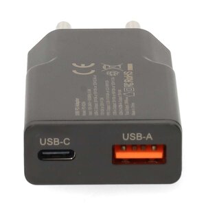 Oplader 30 W | GaN | PD3.0 30W | Snellaad functie | 1.5 / 2.0 / 2.5 / 3.0 A | Outputs: 2 | USB-A / USB-C&trade; | Automatische Voltage Selectie | Zwart
