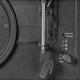 Platenspeler | 33 / 45 / 78 rpm | Riemaandrijving | 1x Stereo RCA | Bluetooth&reg; | 18 W | Ingebouwde (voor) versterker | MDF / PU | Rood / Zwart