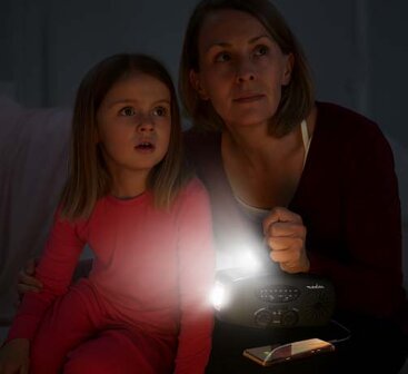 Multifunctionele Radio / Noodradio - AM/FM op Zonne energie / Handslinger / Batterij + zaklamp + powerbank