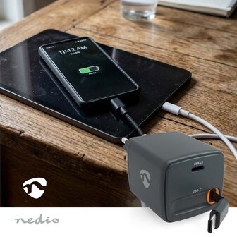 Oplader Met intrekbare kabel | 30 W | GaN | PD3.0 30W | 1.5 / 2.0 / 2.5 / 3.0 A | Outputs: 1 | USB-C&trade; | USB-C&trade; intrekbare kabel | 0.75 m | Automatische Voltage Selectie