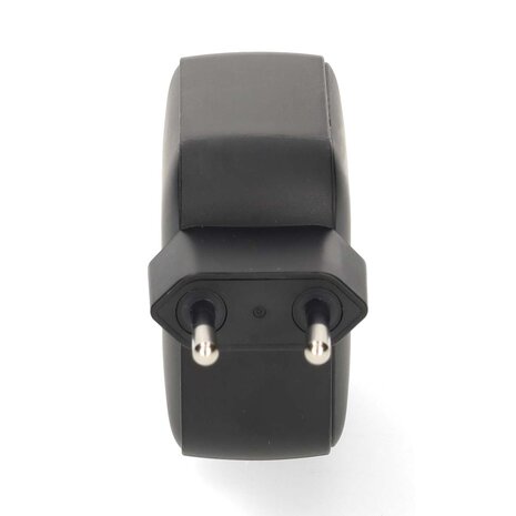 Oplader 100 W | GaN | PD3.0 | Snellaad functie | 2.5 / 3.0 / 5.0 A | Outputs: 3 | USB-A / 2x USB-C&trade; | Automatische Voltage Selectie | Zwart