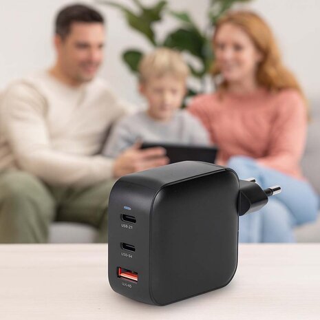 Oplader 100 W | GaN | PD3.0 | Snellaad functie | 2.5 / 3.0 / 5.0 A | Outputs: 3 | USB-A / 2x USB-C&trade; | Automatische Voltage Selectie | Zwart