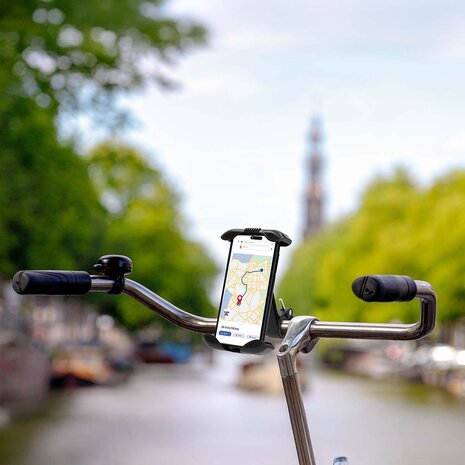 Smartphonehouder Fiets, E-bikes en scooters - Eenvoudig maar degelijk te bevestigen  - Universeel - Draai- en Kantelbaar - Verstelbaar - Voorkom 170 euro boete