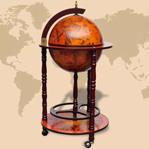 Elegante Globebar in de vorm van een wereldbol - eucalyptushout Elegante Globebar in de vorm van een wereldbol - eucalyptushout