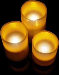 LED Kaarsen -3 stuks- Gemaakt van echte was - voorzien van Afstandsbediening en Timer - Dimbaar LED Kaarsen -3 stuks- Gemaakt van echte was - voorzien van Afstandsbediening en Timer - Dimbaar